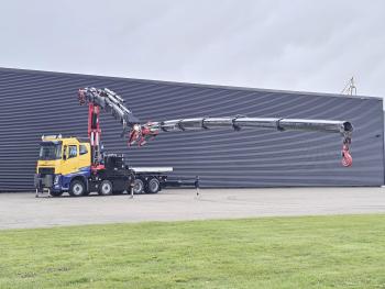Volvo FH16 650 8x4 / 115 tm CRANE / KRAN / TRACTOR